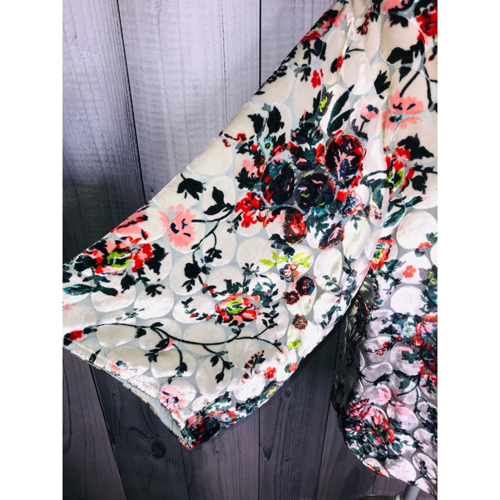 Anthropologie Maeve Umi Velvet Faux Wrap Top V-Neck Floral Boho Sz S - Picture 5 of 9